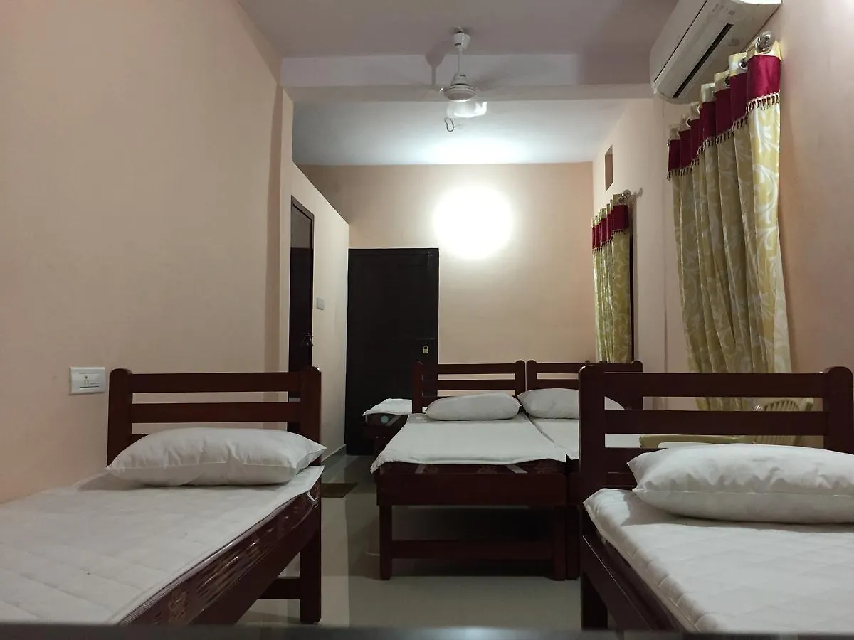 Mega Tourist Home Guruvāyūr Indien