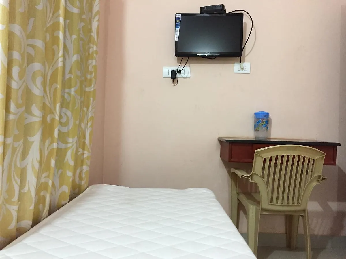Gasthof Mega Tourist Home Guruvāyūr Indien