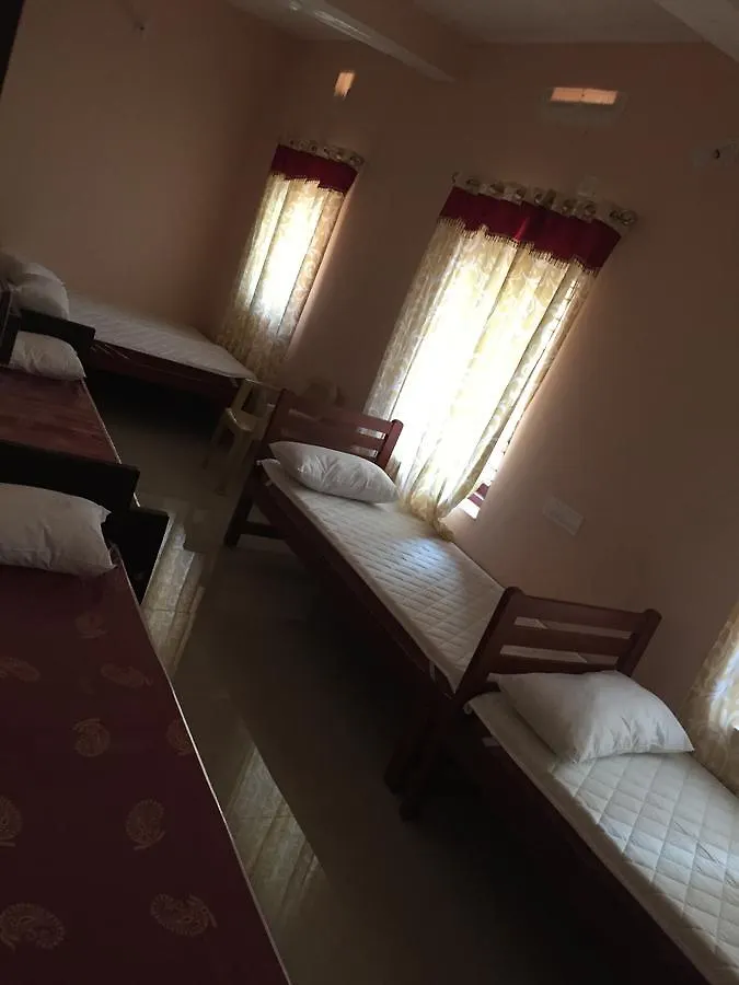 Mega Tourist Home Guruvāyūr Indien