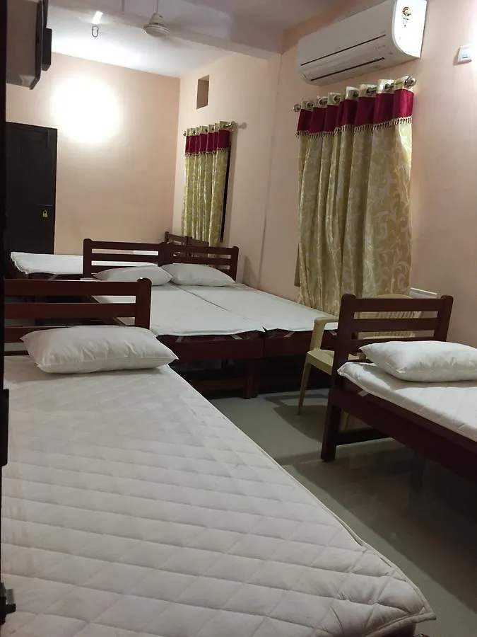 Inn Mega Tourist Home Guruvāyūr