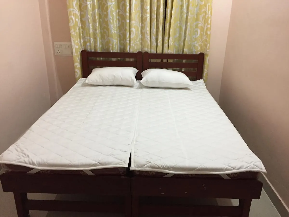 Mega Tourist Home Guruvāyūr Inn